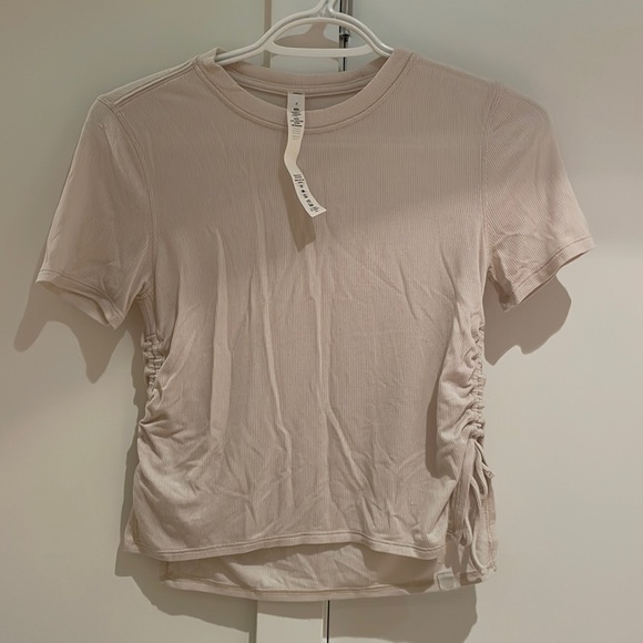 Lululemon crop top - Picture 2 of 7